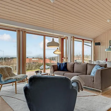 Awesome In With House Sea View *