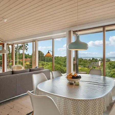 Awesome In With House Sea View
